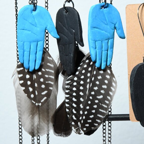 Hand Paperclay Necklace - Picture 2 of 3